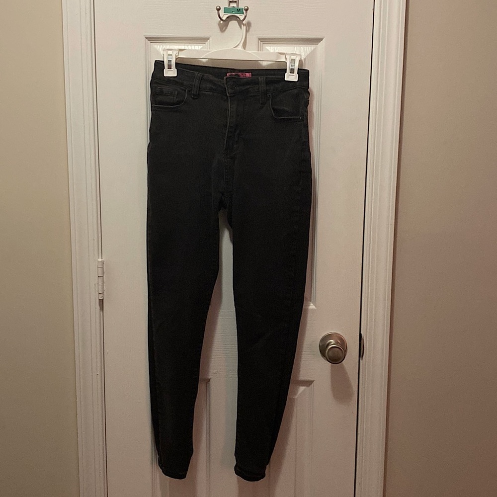 Wave Jeans Black Jeans! Size 5/6! 70% cotton , 28% polyester, 2% spandex!!
